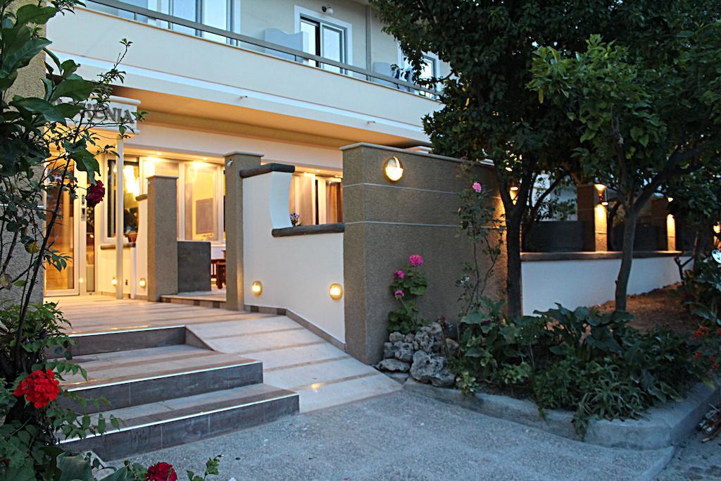 Philoxenia Hotel & Studios Rhodes City Extérieur photo