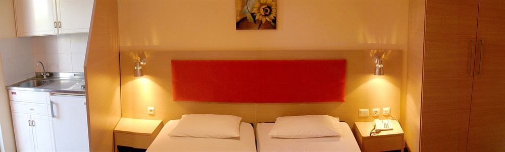 Philoxenia Hotel & Studios Rhodes City Extérieur photo