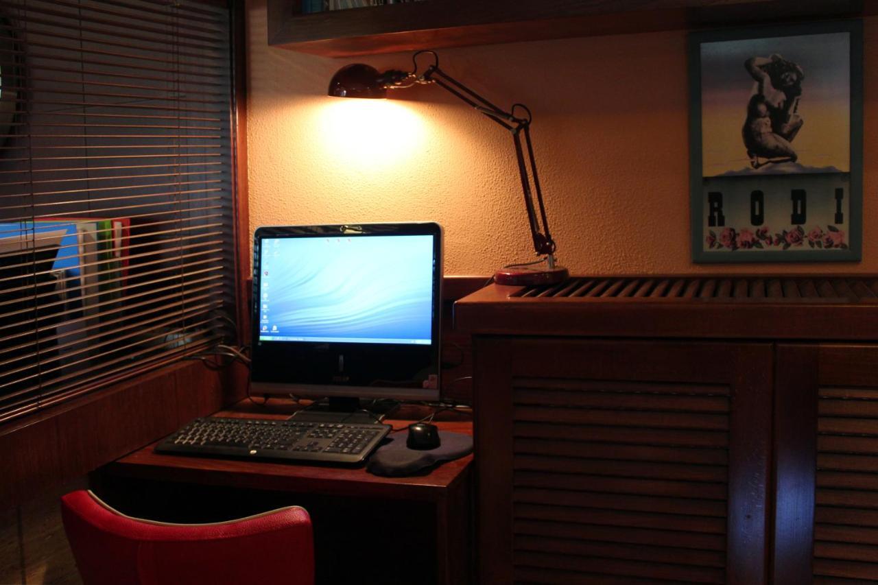 Philoxenia Hotel & Studios Rhodes City Extérieur photo